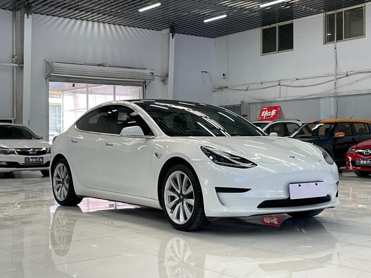 特斯拉 Model 3  2019款 標準續(xù)航后驅升級版圖片