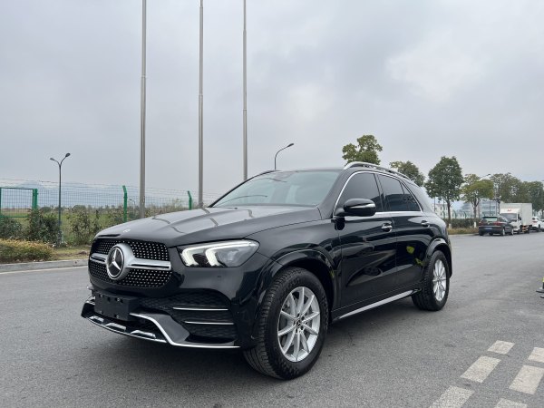 奔驰 奔驰GLE  2023款 GLE 350 4MATIC 时尚型