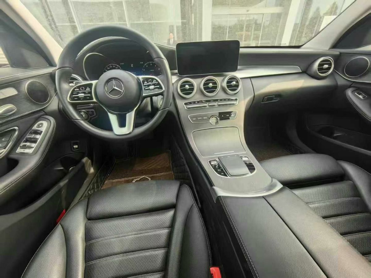 奔馳 奔馳C級(jí)  2019款 C 300 L圖片