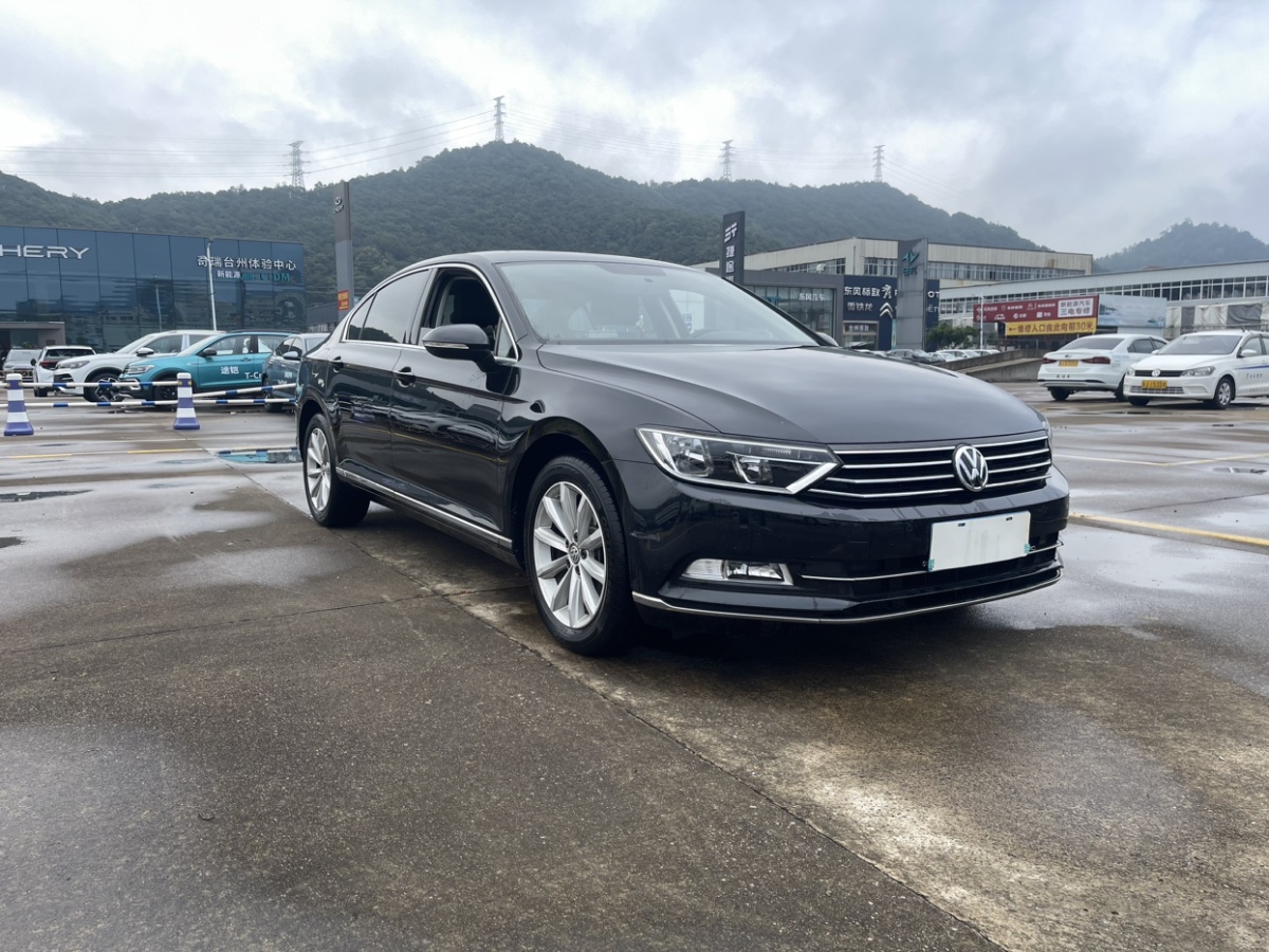 2018年8月大眾 邁騰  2018款 280TSI DSG 領(lǐng)先型