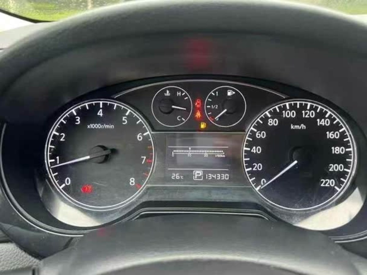 日產(chǎn) 騏達  2011款 1.6L CVT舒適型圖片