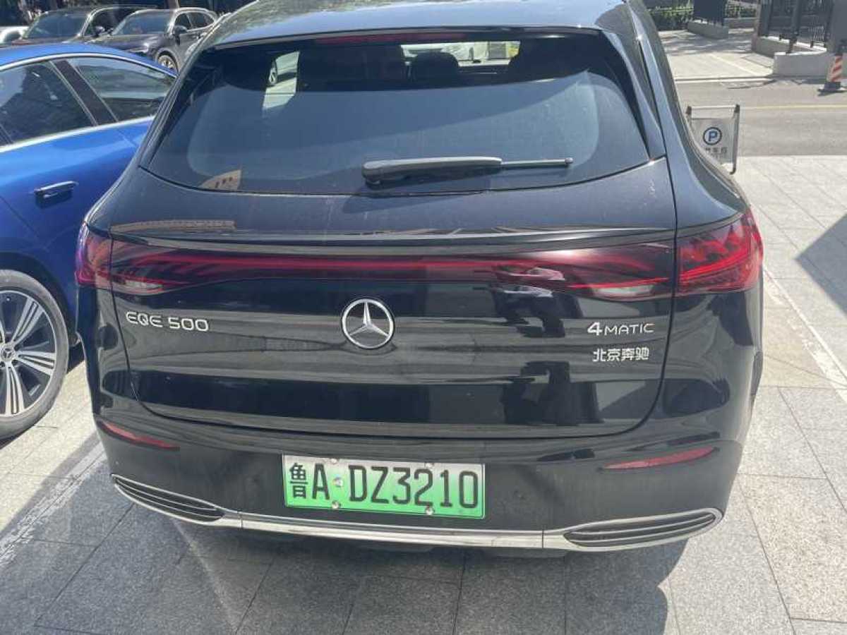 2024年7月奔馳 奔馳EQE SUV  2024款 350 4MATIC 豪華版