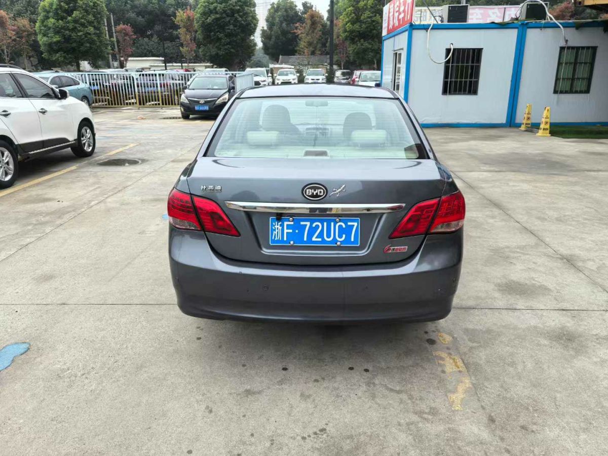 比亞迪 L3  2013款 1.5L 自動尊貴型圖片