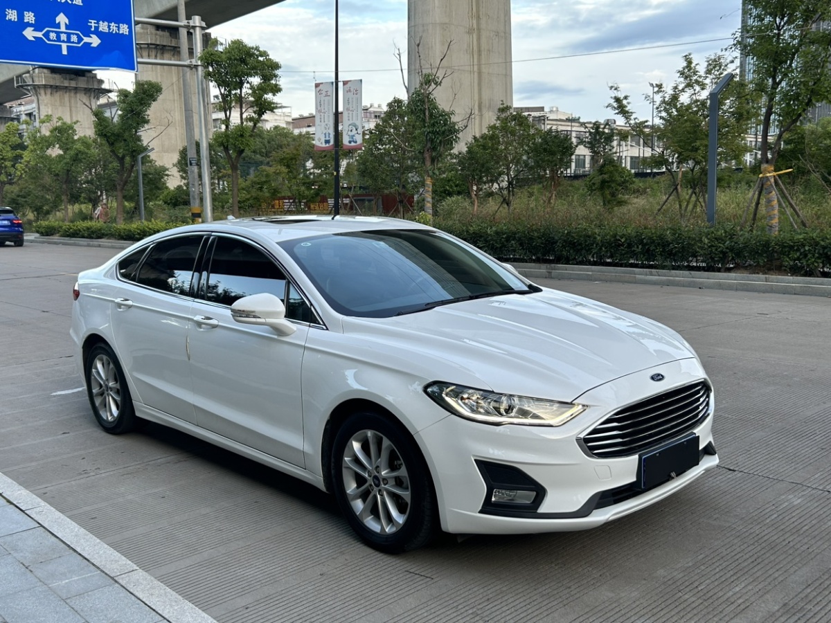 2021年12月福特 蒙迪歐  2020款 EcoBoost 180 時(shí)尚型