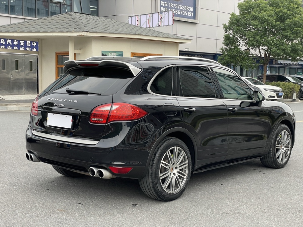 保時(shí)捷 Cayenne  2014款 Cayenne Platinum Edition 3.0T圖片