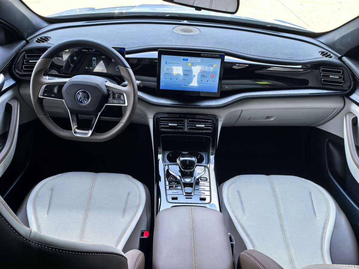 比亞迪 秦PLUS  2024款 榮耀版 DM-i 55KM領先型圖片