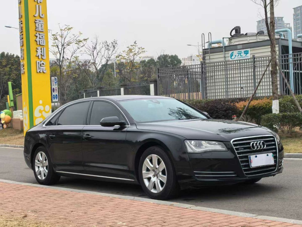 奧迪 奧迪A8  2011款 A8L W12 6.3 FSI quattro圖片