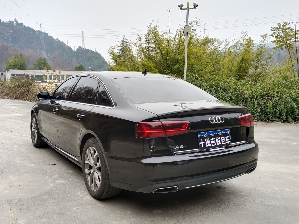 奧迪 奧迪A4L  2018款 30周年年型 30 TFSI 進取型圖片