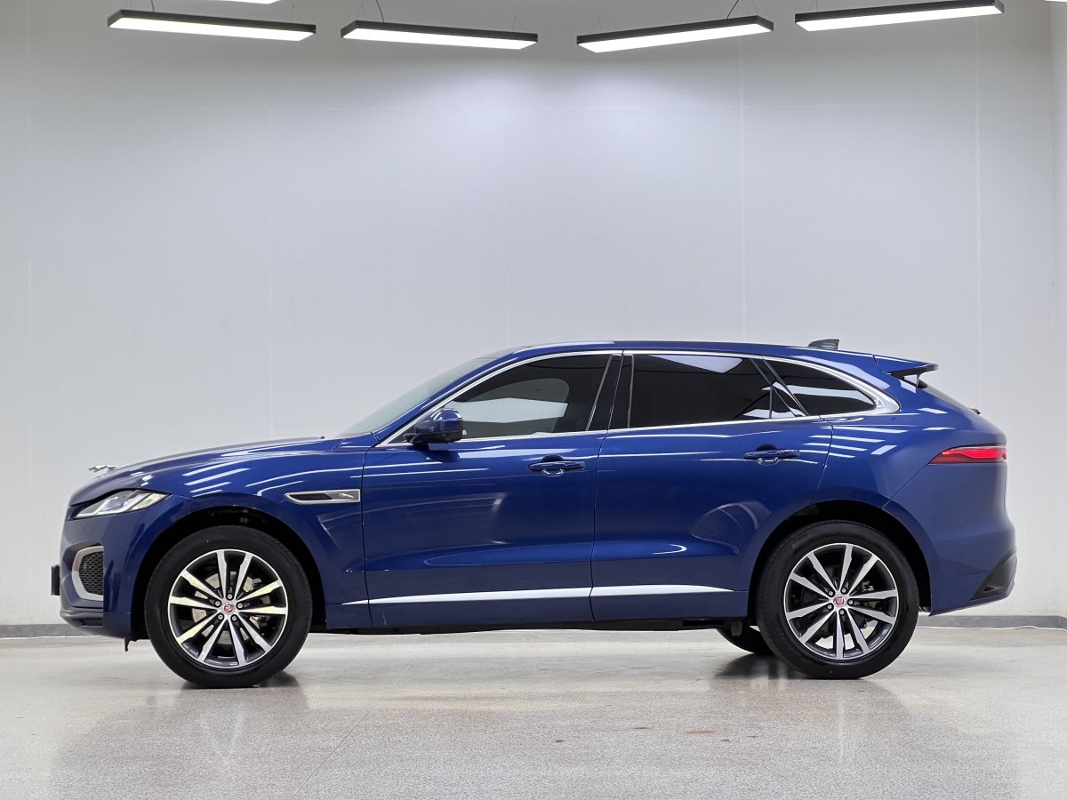 2021年9月捷豹 F-PACE  2021款 250PS R-Dynamic S