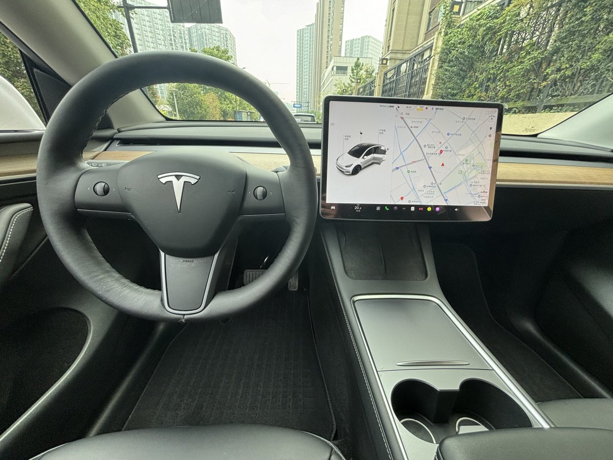 特斯拉 Model Y  2023款 長續(xù)航煥新版 雙電機(jī)全輪驅(qū)動(dòng)圖片