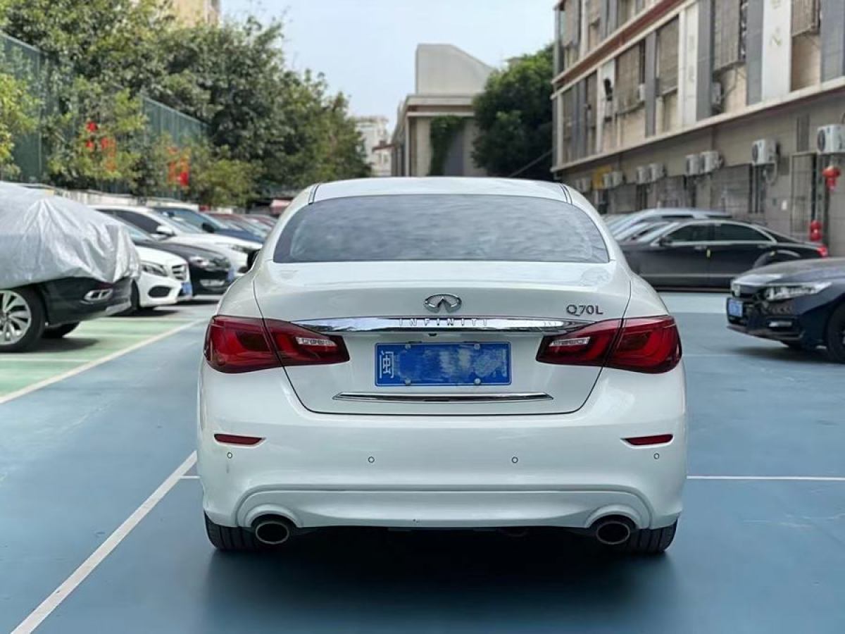 英菲尼迪 Q70  2015款 Q70L 2.5L 精英版圖片