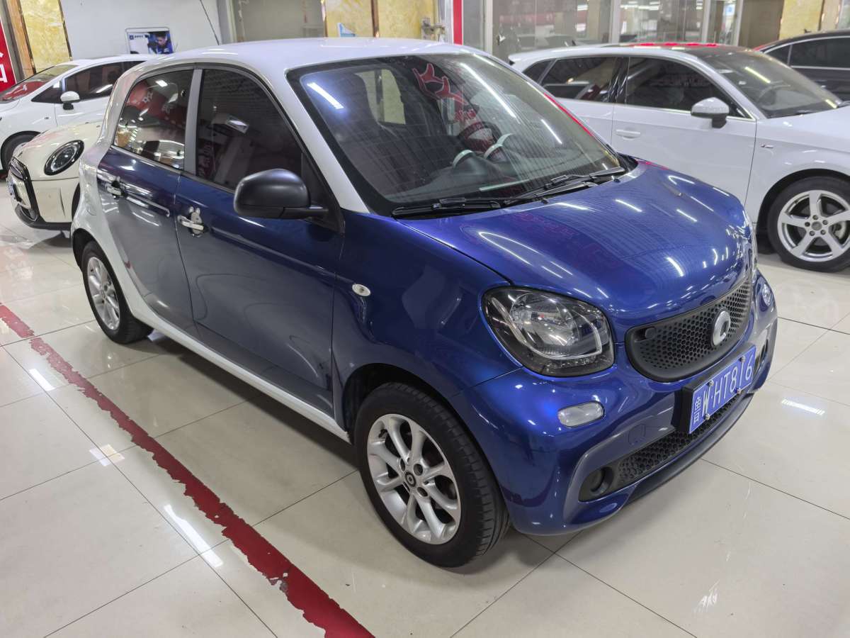 smart fortwo  2018款 1.0L 52千瓦20周年特別版圖片