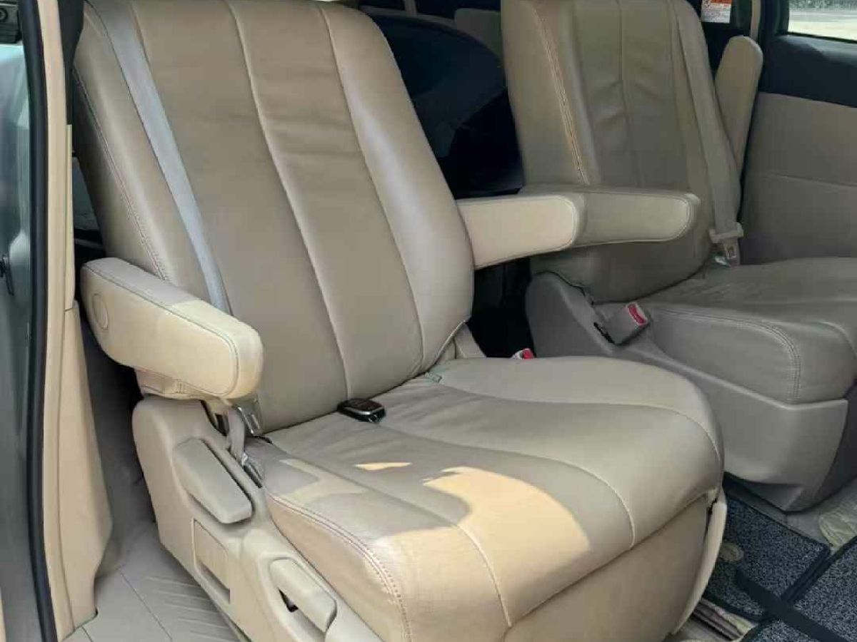 奔馳 唯雅諾  2015款 3.0L 合伙人版圖片