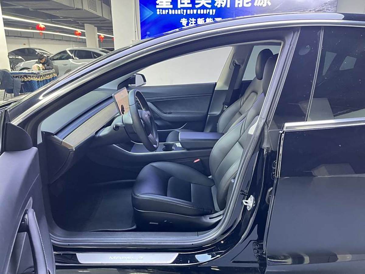 2021年1月特斯拉 Model 3  2021款 標(biāo)準(zhǔn)續(xù)航后驅(qū)升級(jí)版 3D6