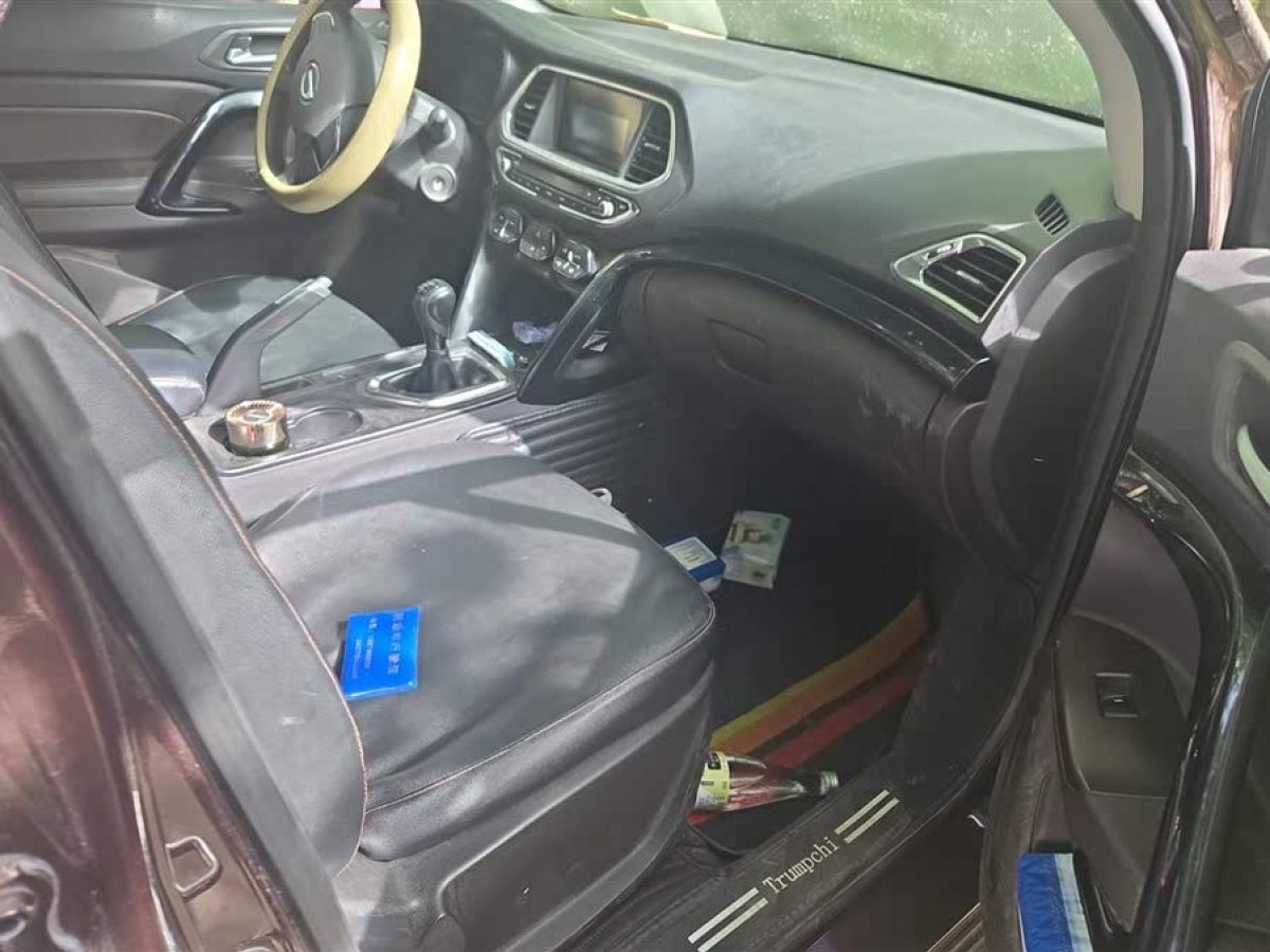 廣汽傳祺 GS4  2015款 200T 手動(dòng)舒適版圖片