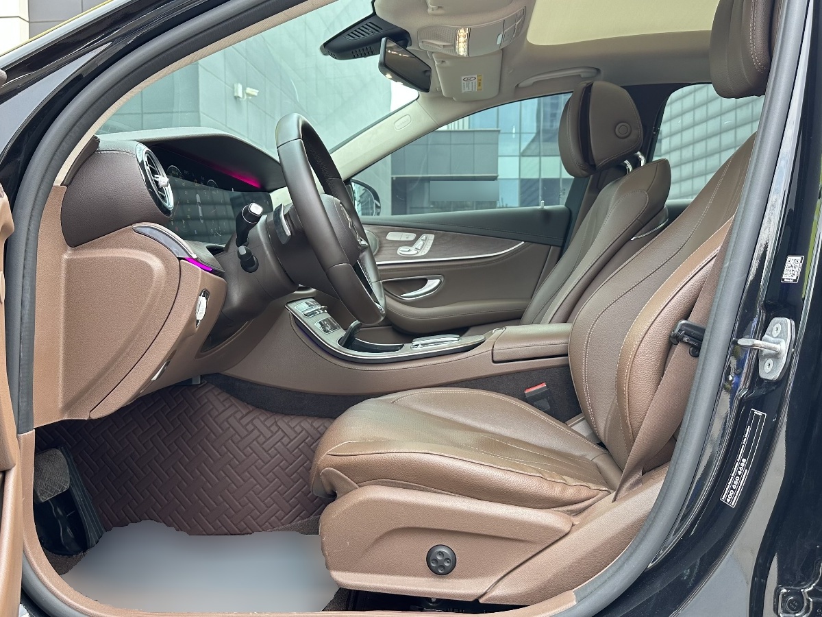 奔馳 奔馳E級(jí)  2021款 改款 E 300 L 時(shí)尚型圖片