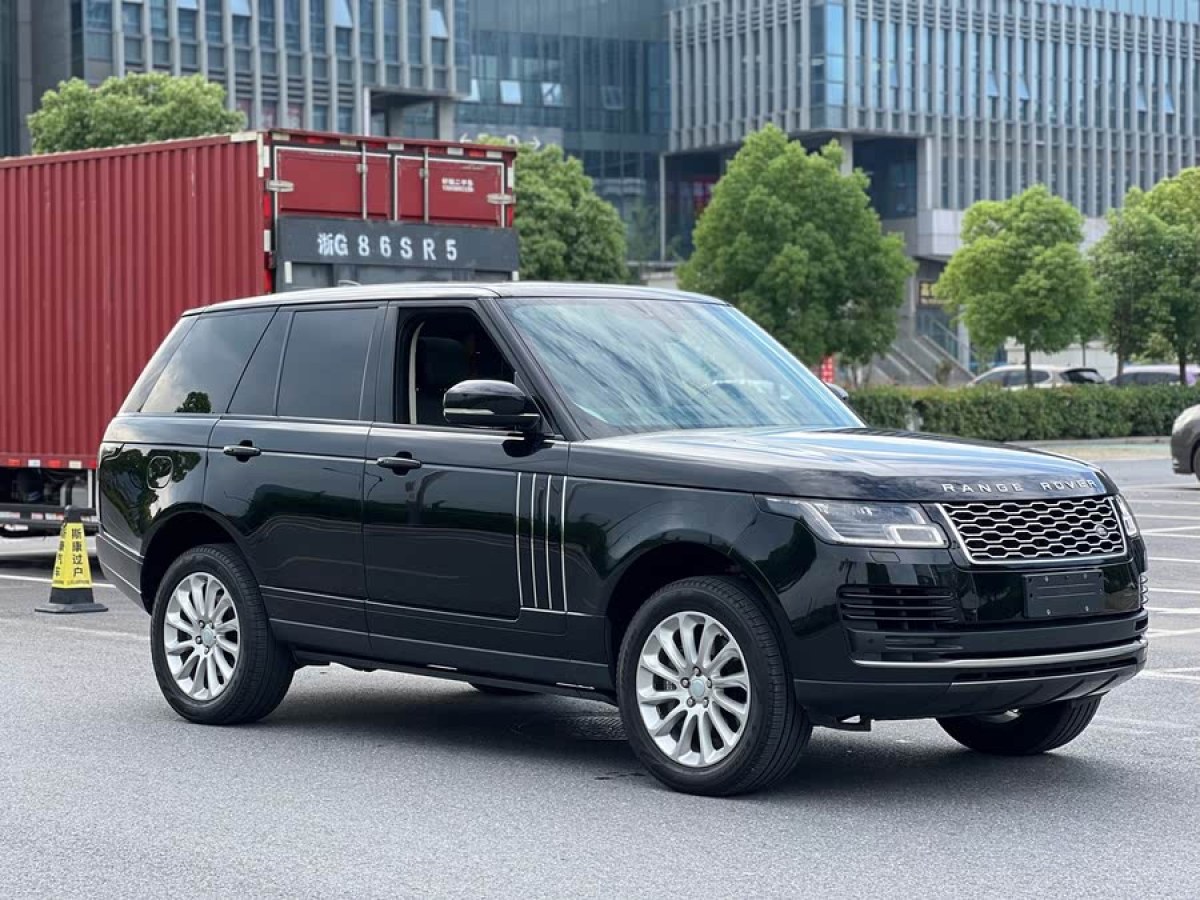 路虎 攬勝  2019款 3.0 V6 SC 傳世版圖片