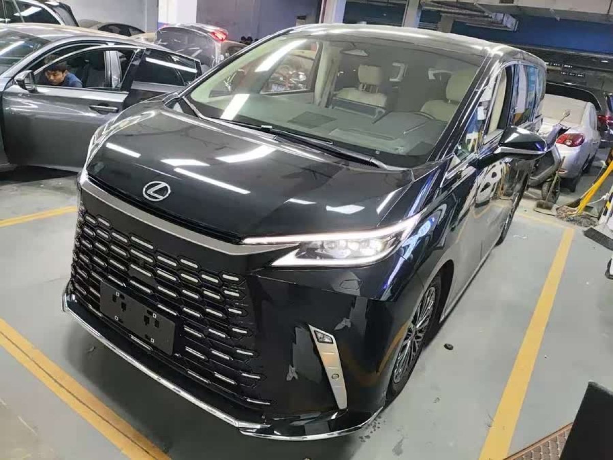 雷克薩斯 LM  2023款 350h 七座雋雅版圖片