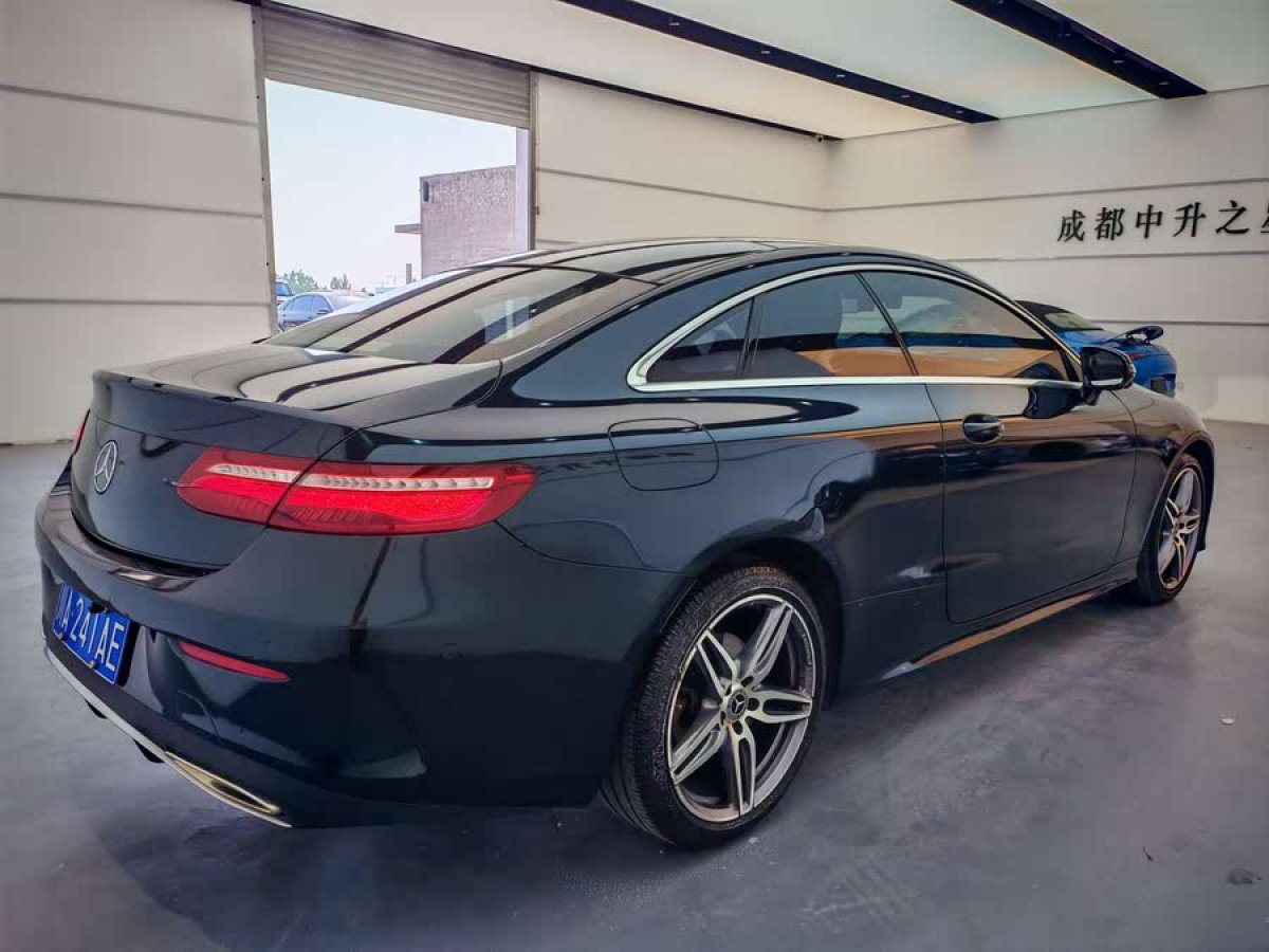 奔馳 奔馳E級  2018款 E 200 4MATIC 轎跑車圖片