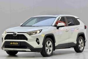 RAV4榮放 豐田 2.0L CVT兩驅風尚版