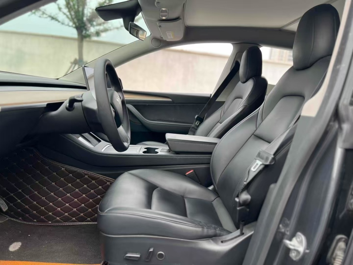 特斯拉 Model Y  2021款 長續(xù)航全輪驅(qū)動版圖片