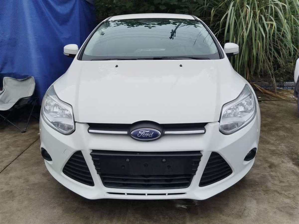 福特 ?？怂? 2012款 兩廂 1.6L 自動舒適型圖片