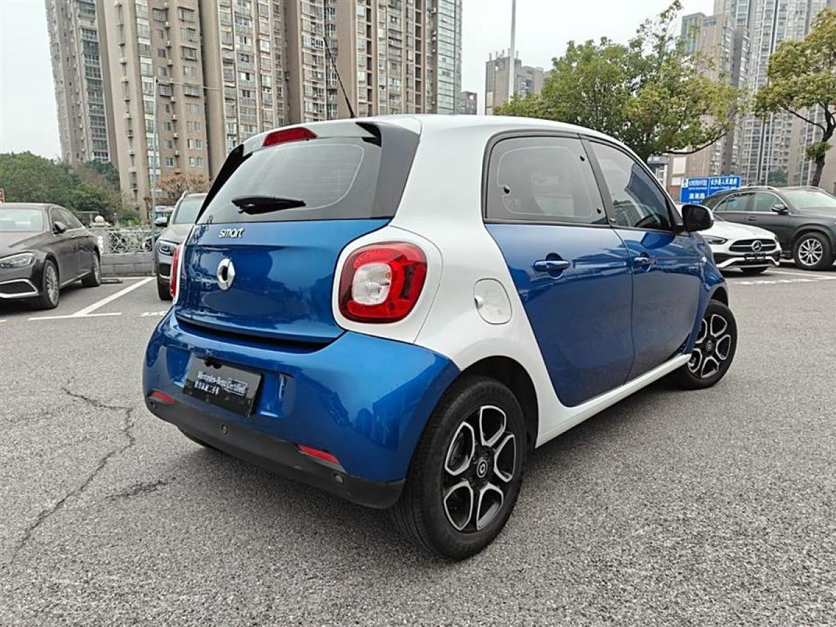 smart forfour  2018款 0.9T 66千瓦先鋒版圖片