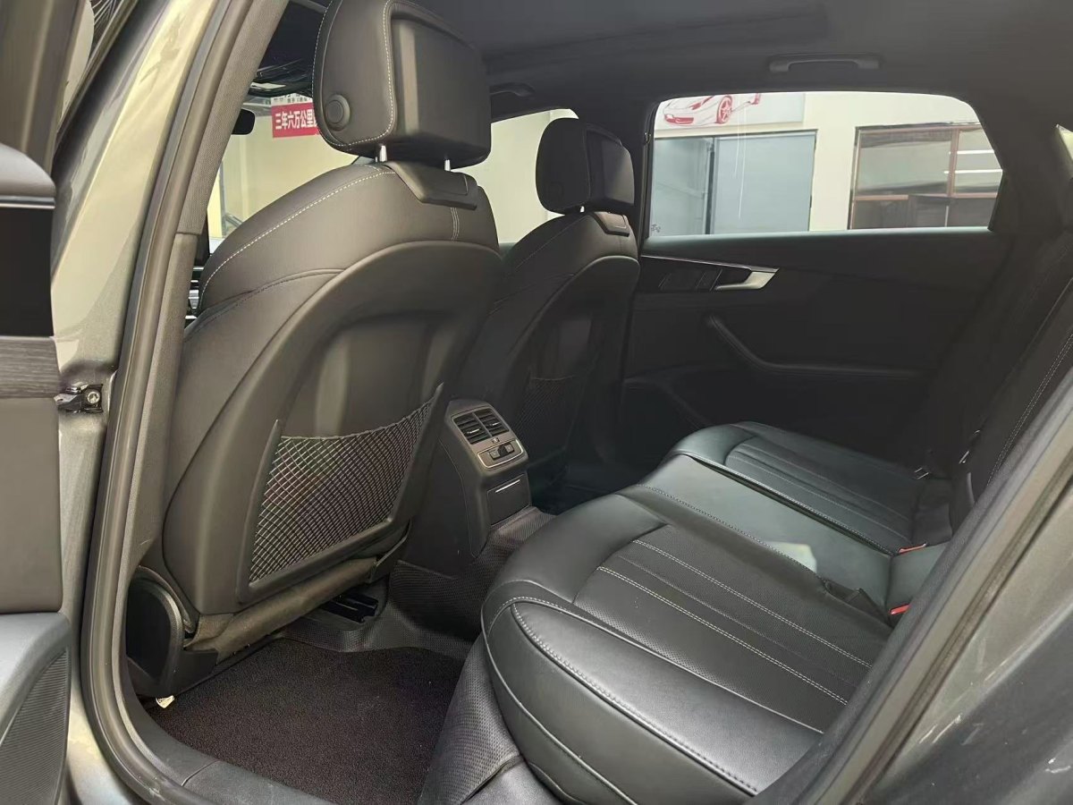 奧迪 奧迪A4L  2020款 40 TFSI 豪華動感型圖片