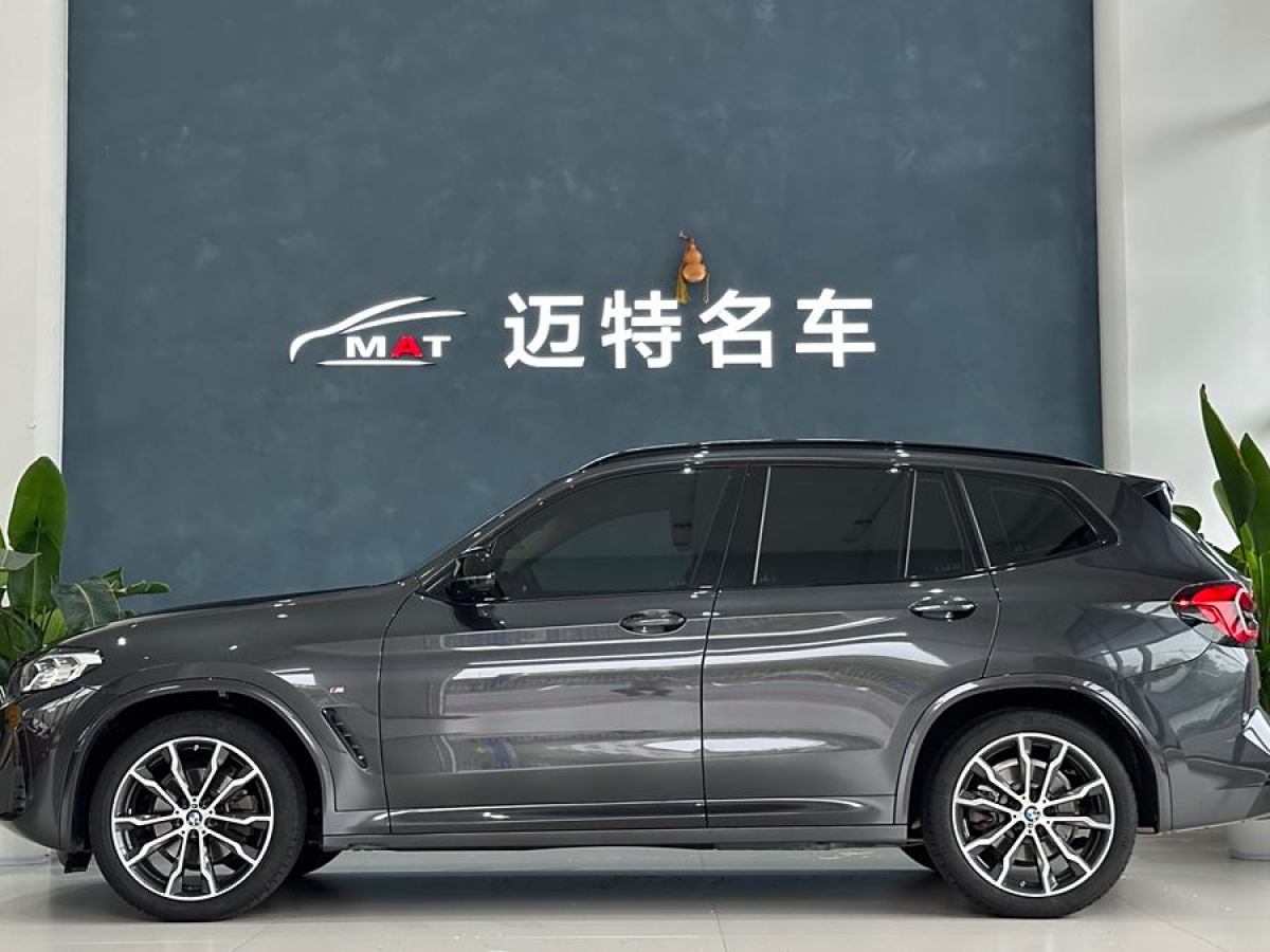 寶馬 寶馬X3  2022款 xDrive30i 領(lǐng)先型 M曜夜套裝圖片