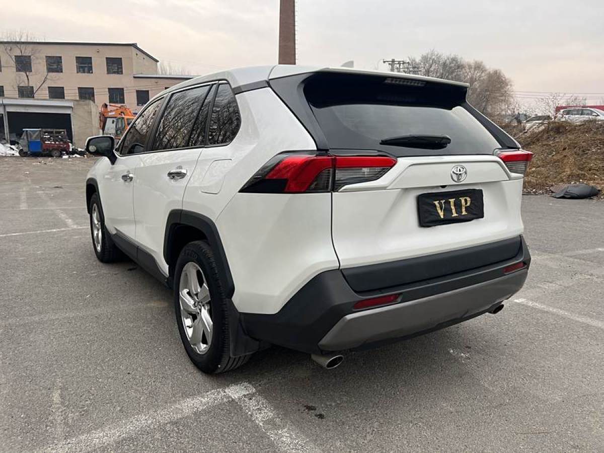 豐田 RAV4榮放  2020款 2.0L CVT四驅(qū)風(fēng)尚PLUS版圖片