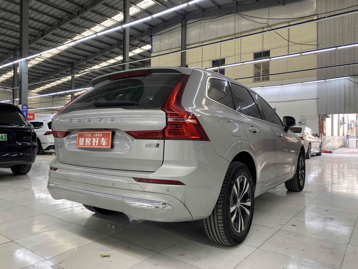 沃爾沃 XC60  2024款 B5 四驅智逸豪華版圖片