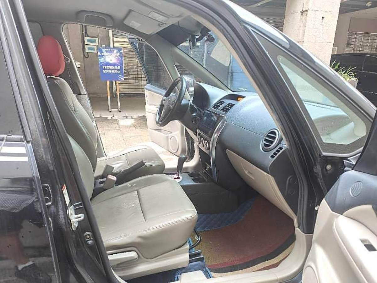 鈴木 天語 SX4  2009款 兩廂 1.6L 自動運(yùn)動型圖片