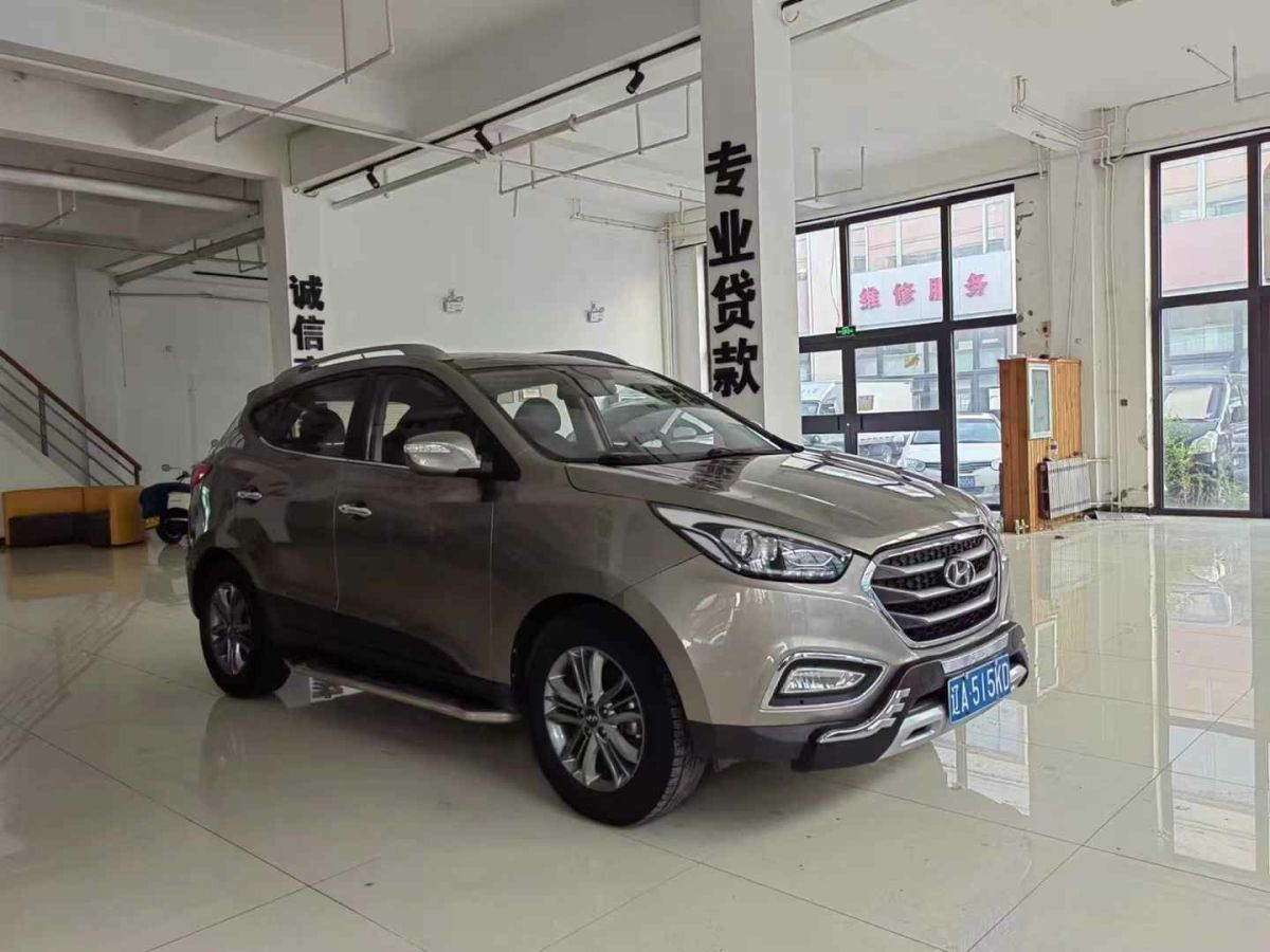 現(xiàn)代 ix35  2015款 2.0 GLS 四驅(qū)智能型圖片