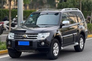 帕杰羅 三菱 3.8L 五門 尊貴版