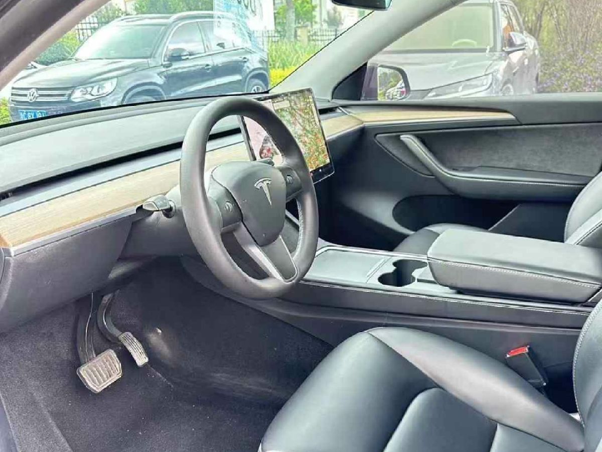 特斯拉 Model S  2021款 Plaid Plus 版圖片