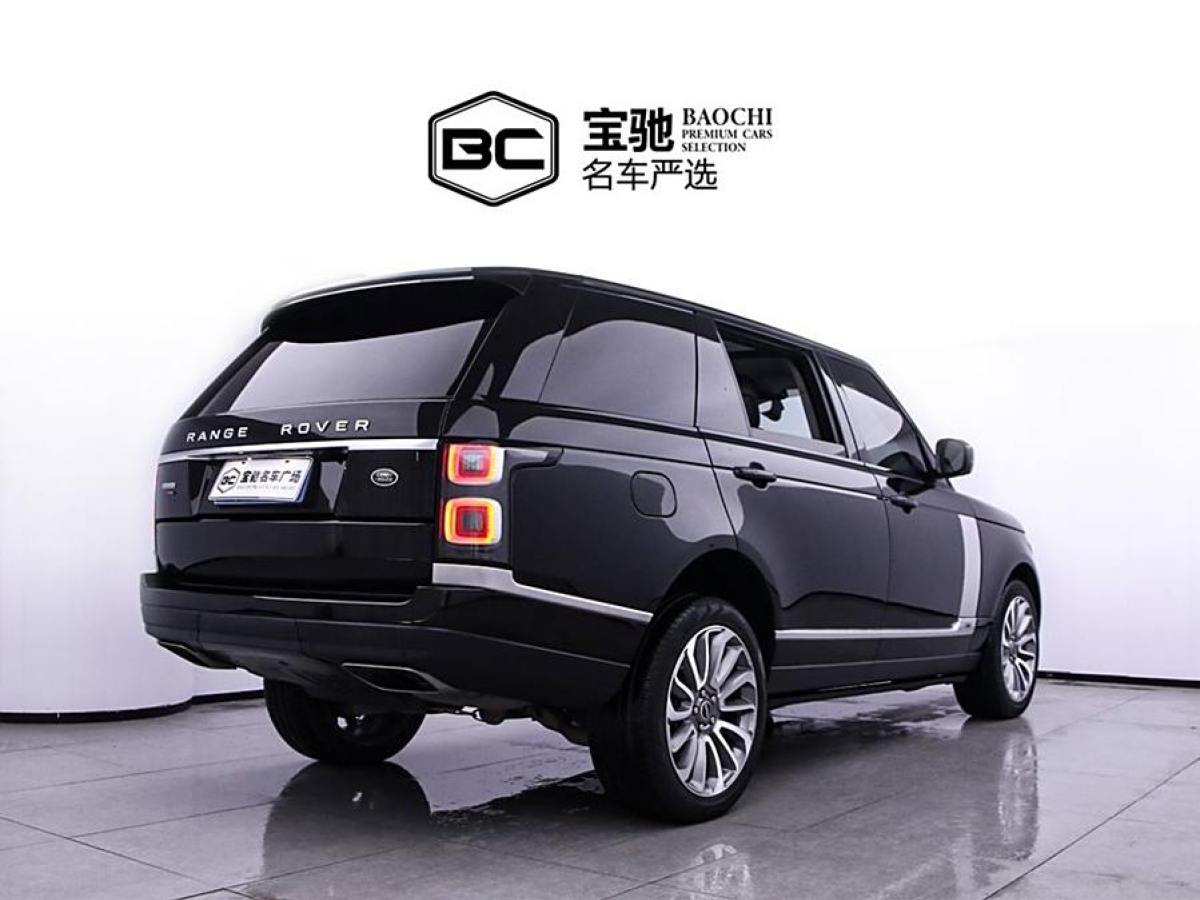 路虎 攬勝  2020款 3.0 L6 傳世加長(zhǎng)版圖片