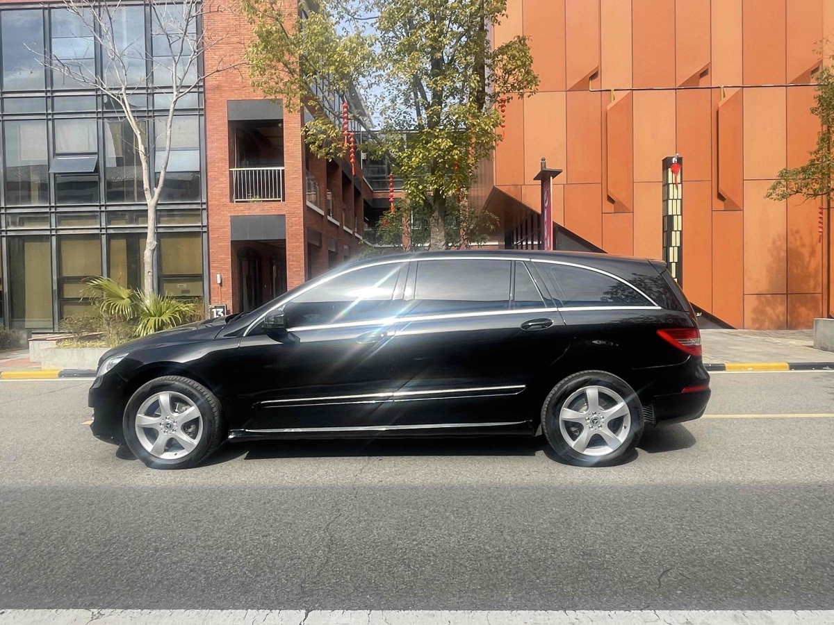 奔馳 奔馳R級  2014款 R 320 4MATIC 豪華型圖片