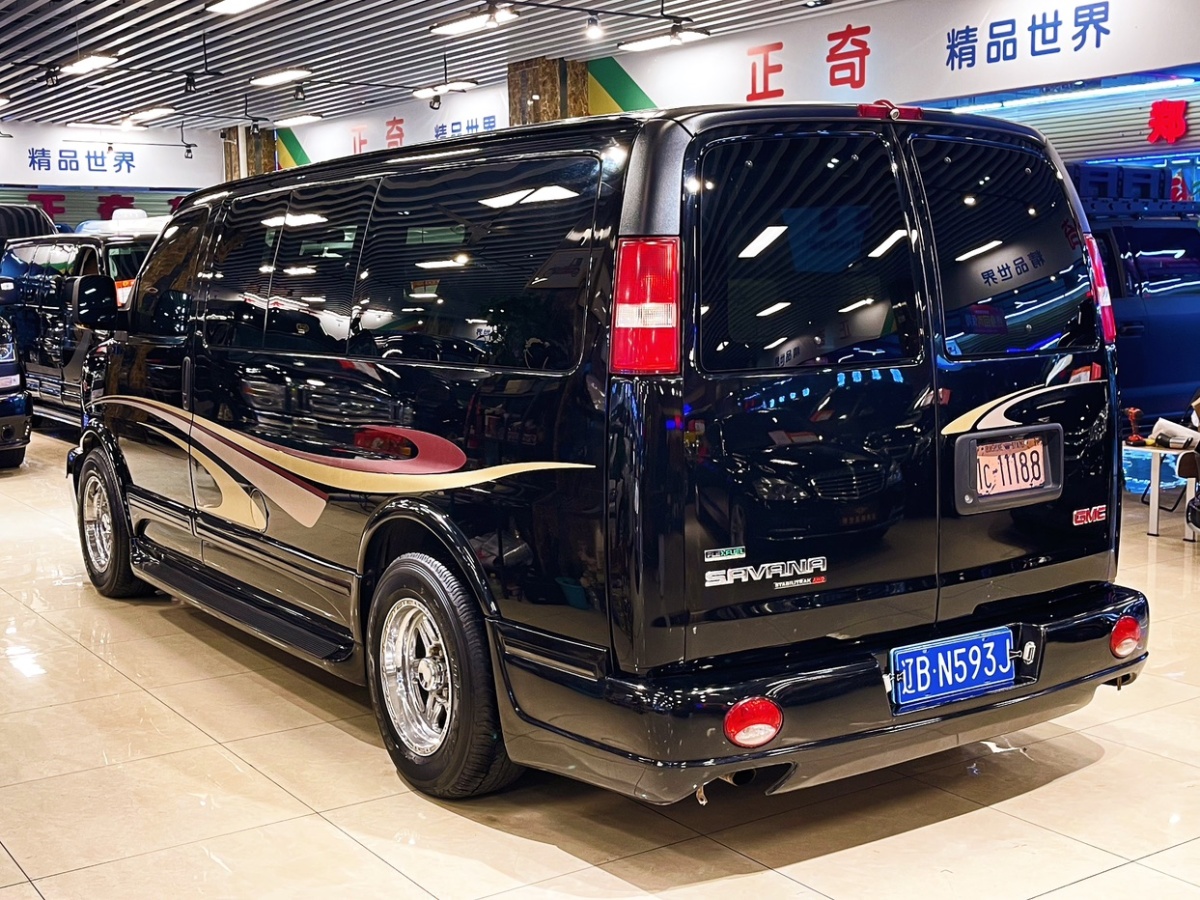 GMC SAVANA  2011款 5.3L 商務(wù)之星7座圖片