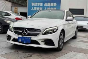 奔馳C級(jí) 奔馳 C 300 L 運(yùn)動(dòng)版