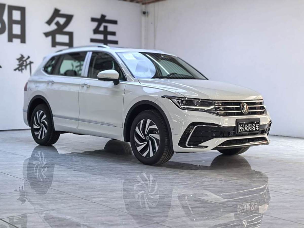 大眾 途觀L  2024款 330TSI 自動兩驅(qū)R-Line越享版圖片