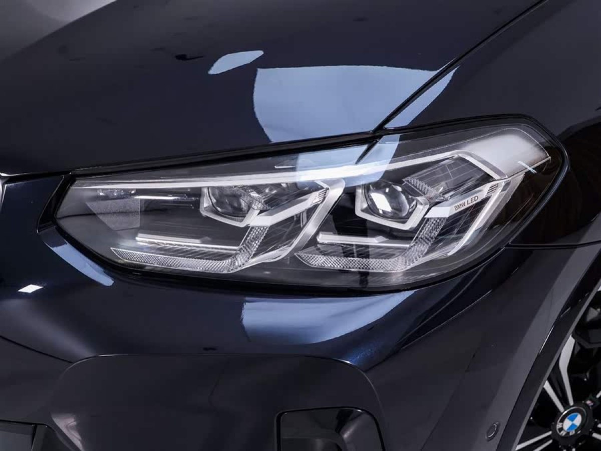寶馬 寶馬X4  2022款 xDrive 25i M運(yùn)動套裝圖片