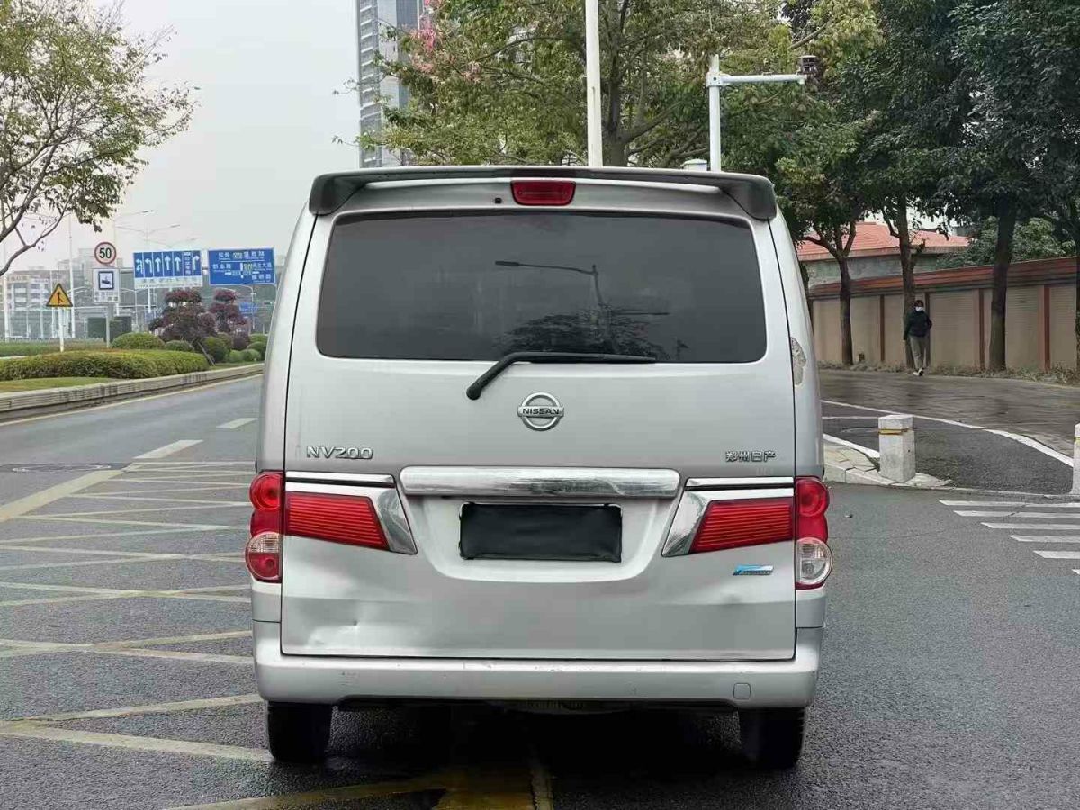 日產(chǎn) NV200 圖片