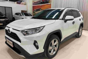 RAV4榮放 豐田 2.0L CVT兩驅(qū)風(fēng)尚版