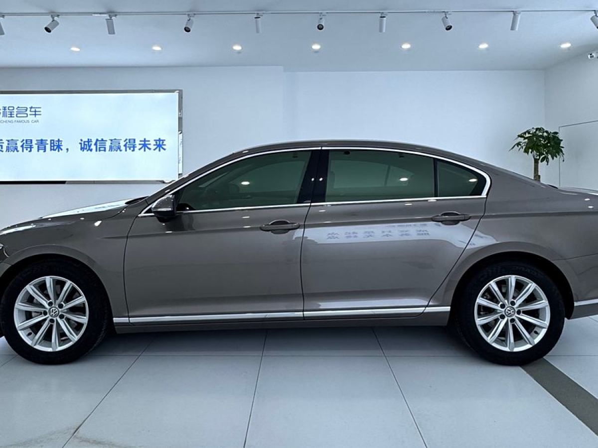 大眾 邁騰  2019款  330TSI DSG 領(lǐng)先型 國(guó)VI圖片