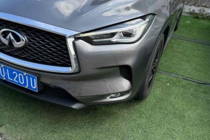 QX50 英菲尼迪 QX50 2.0T CVT两驱时尚版