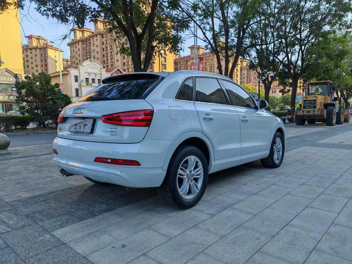 奧迪 奧迪Q3  2014款 Q3 1.4T 30TFSI 手動(dòng)標(biāo)準(zhǔn)型圖片