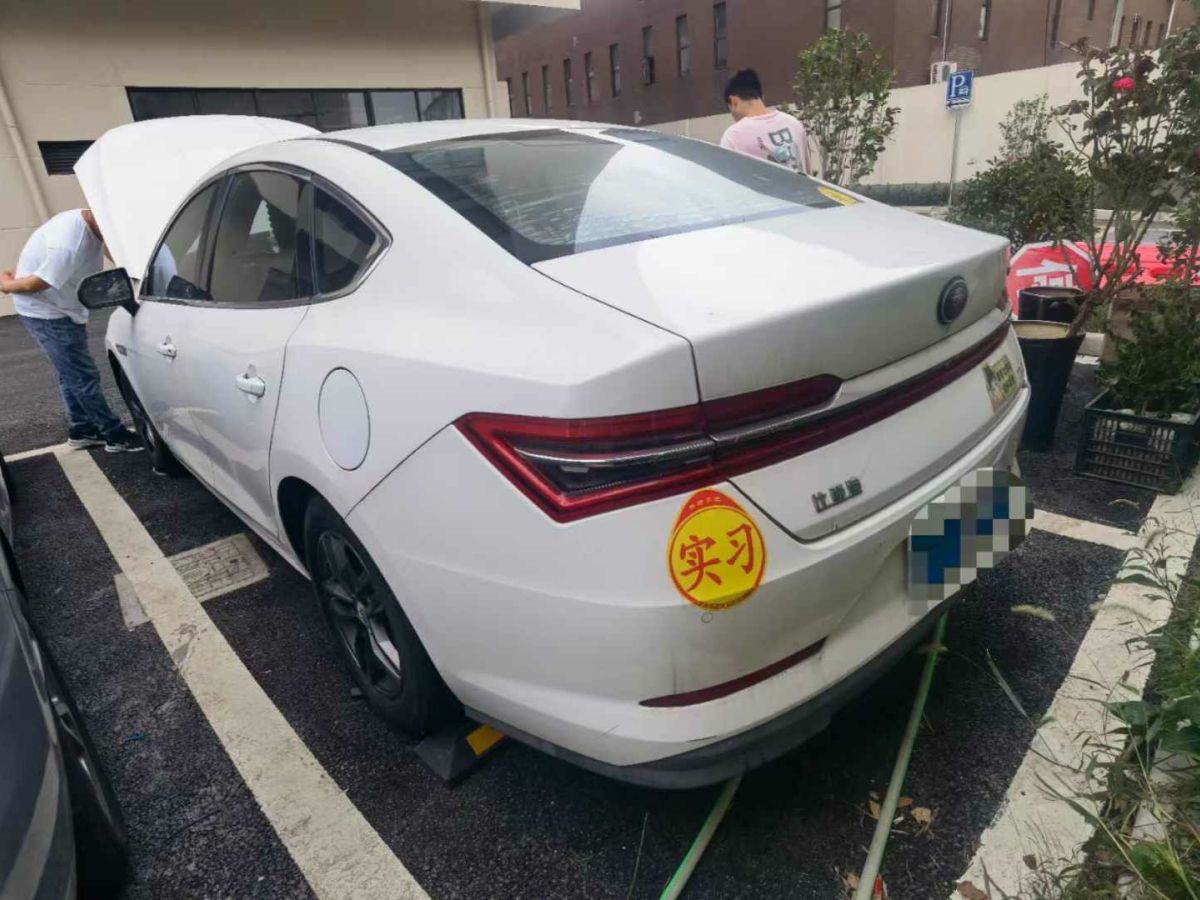 比亞迪 秦  2019款 1.5L 手動舒適型圖片