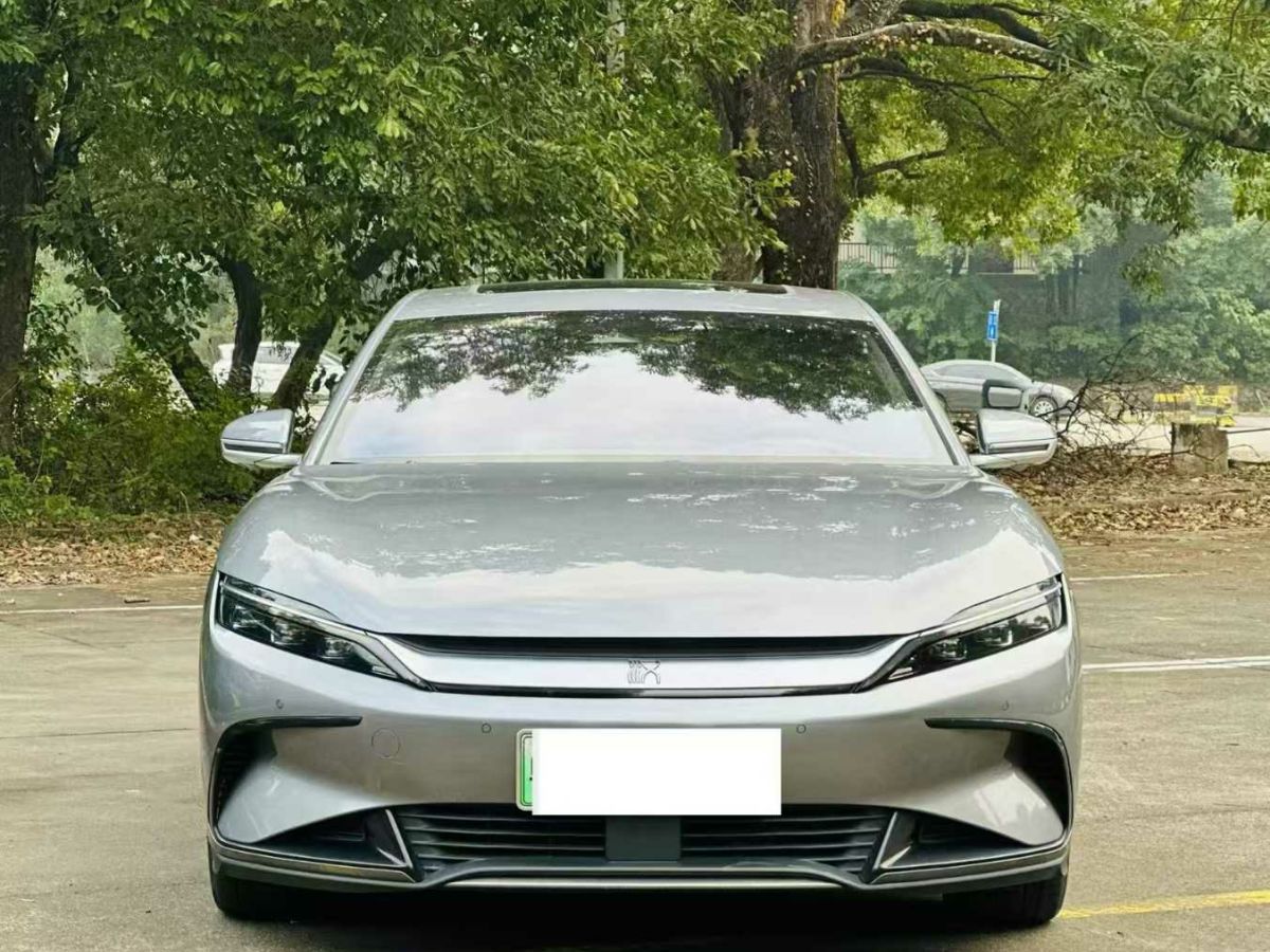 比亞迪 漢  2022款 EV 創(chuàng)世版 715KM前驅(qū)尊榮型圖片