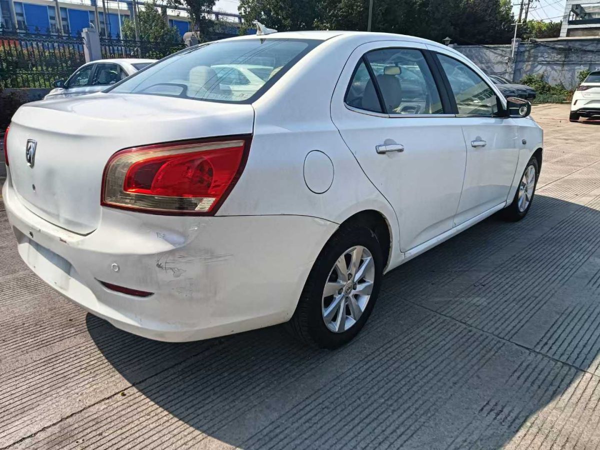 寶駿 630  2013款 1.5L 自動精英型圖片