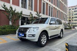 帕杰羅 三菱 3.0L 自動尊貴版
